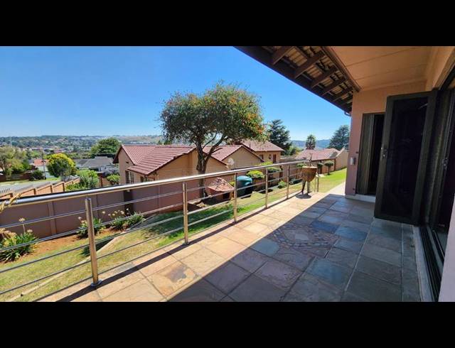 4 BEDROOM HOUSE FOR SALE IN GLENVISTA